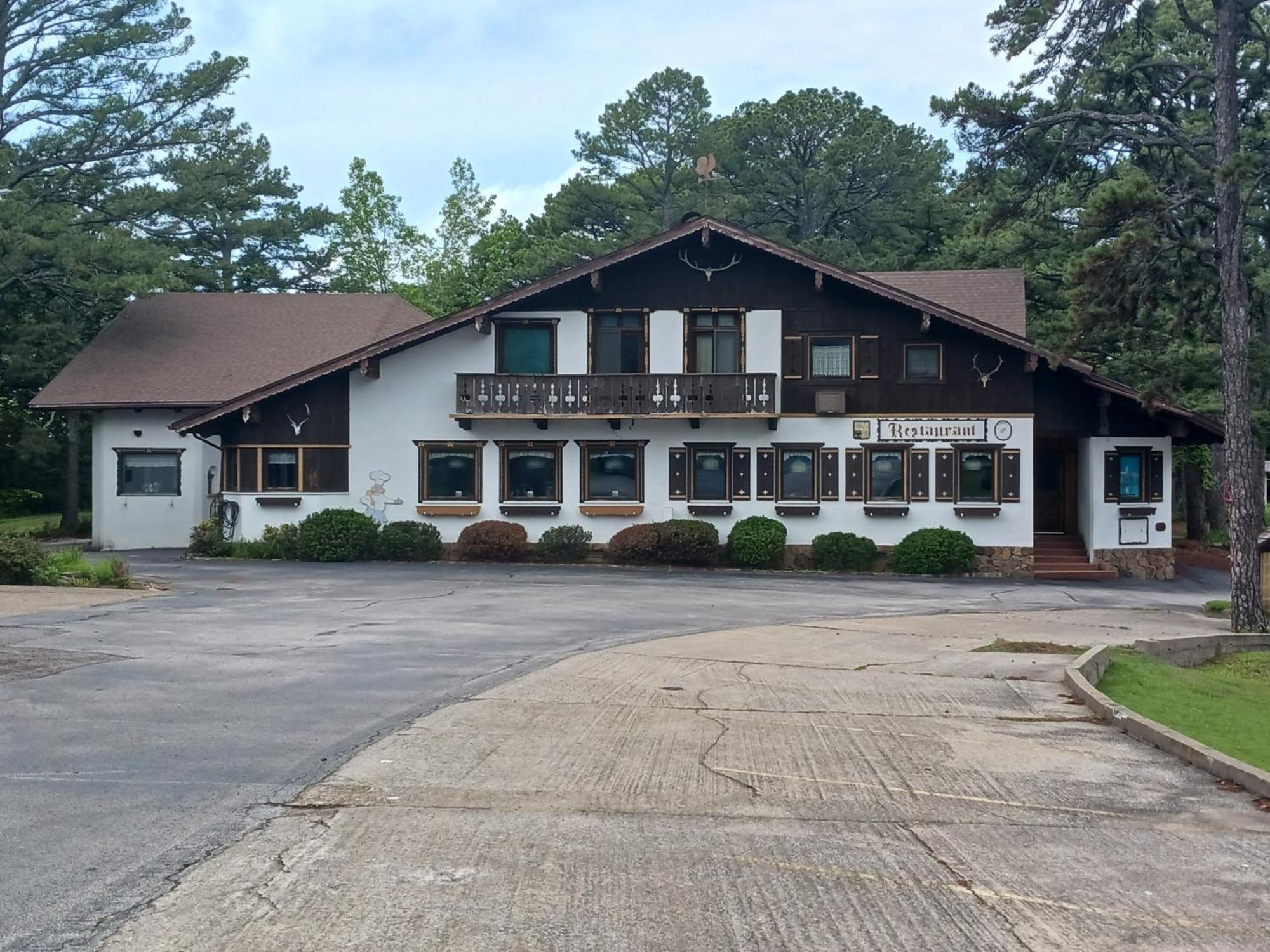 יוריקה ספרינגס Bavarian Inn Motel & Restaurant מראה חיצוני תמונה